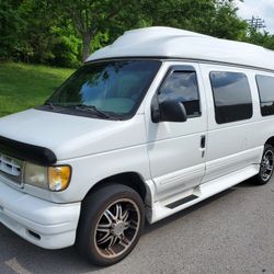 1998 Ford Econoline Wagon