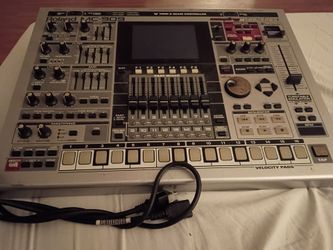 Roland MC909