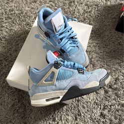 University Blue Jordan 4 