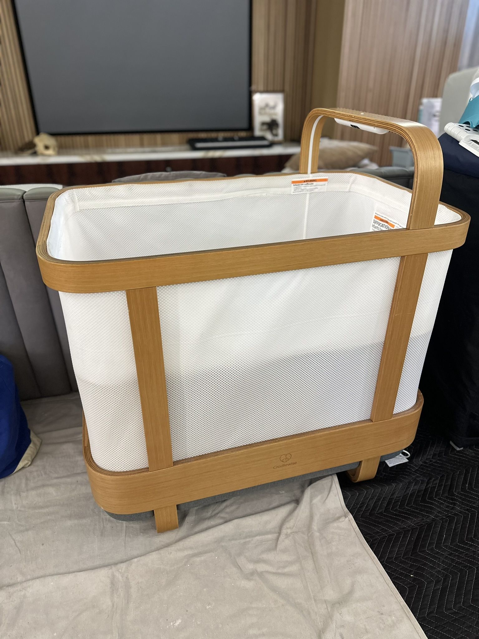 Cradlewise Convertible Smart Bassinet & Crib