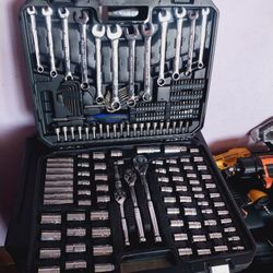 Dados POWER TORQUE SET 200 PIESAS 