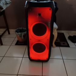 Professional  Portable. Speaker