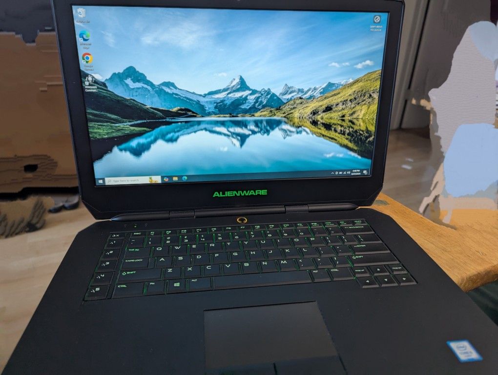 Alienware i5 6300 \ 32gb \ 1TB SSD \ 1 TB HDD Gaming Laptop