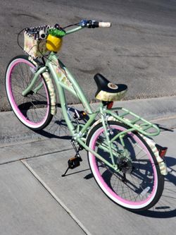 Margaritaville bike pineapple hotsell