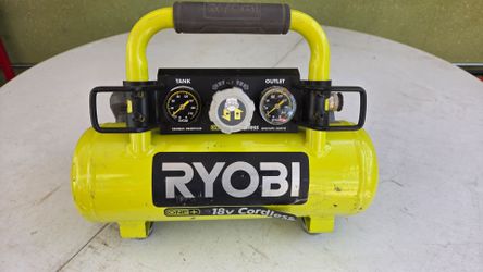 Like new RYOBI 18V 18 volt 1 Gallon portable cordless air compressor