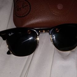Ray-Ban Sunglasses  Black With Gold Trim