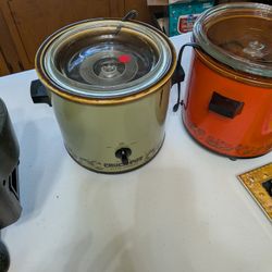 Vintage Green Rival Crock Pot 