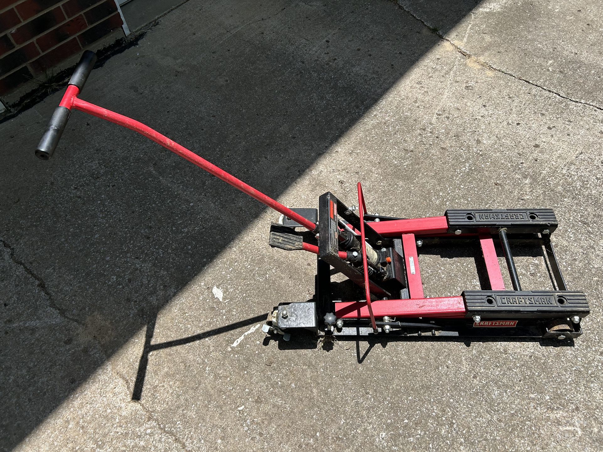 Craftsman Motorcycle Jack. Works Perfect