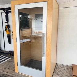 Sound recording studio, sound booth