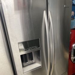 Refrigerator Kitchen Aid 