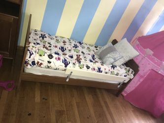 Ikea Toddler Bed+Mattress