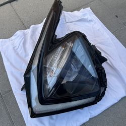 2023-2024-2025 KIA Sportage Driver Side Headlight LED OEM Used 