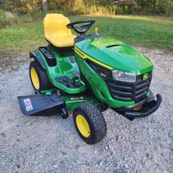 John Deere S170 Riding Lawn Mower Like New Only 21 hours