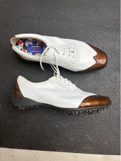 Golf shoes