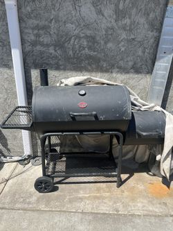 Smoker/ Grill