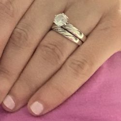 Size 7. Engagement And Band 