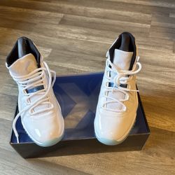 Jordan 11 Retro Legend Blue (2014) Size 12
