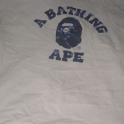 Bape Tee (L)