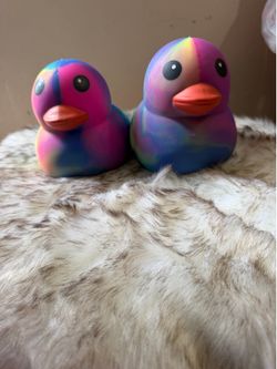 Squeeezy Tye Dye Ducks