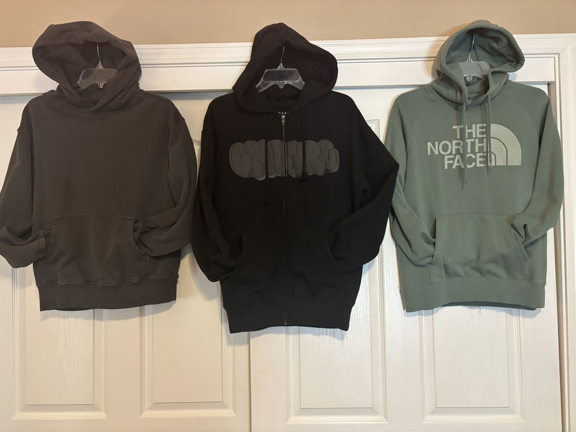 Men’s Sweatshirts All Size Small