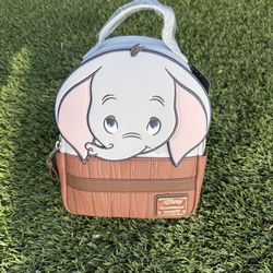 Disney dumbo loungefly mini backpack