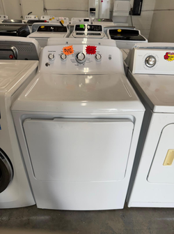 Gas Dryer – Brand Not Shown, White, Auto Dry, 6.5 cu ft