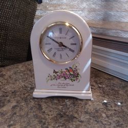 Vintage Howard Miller Porcelain Shelf Clock