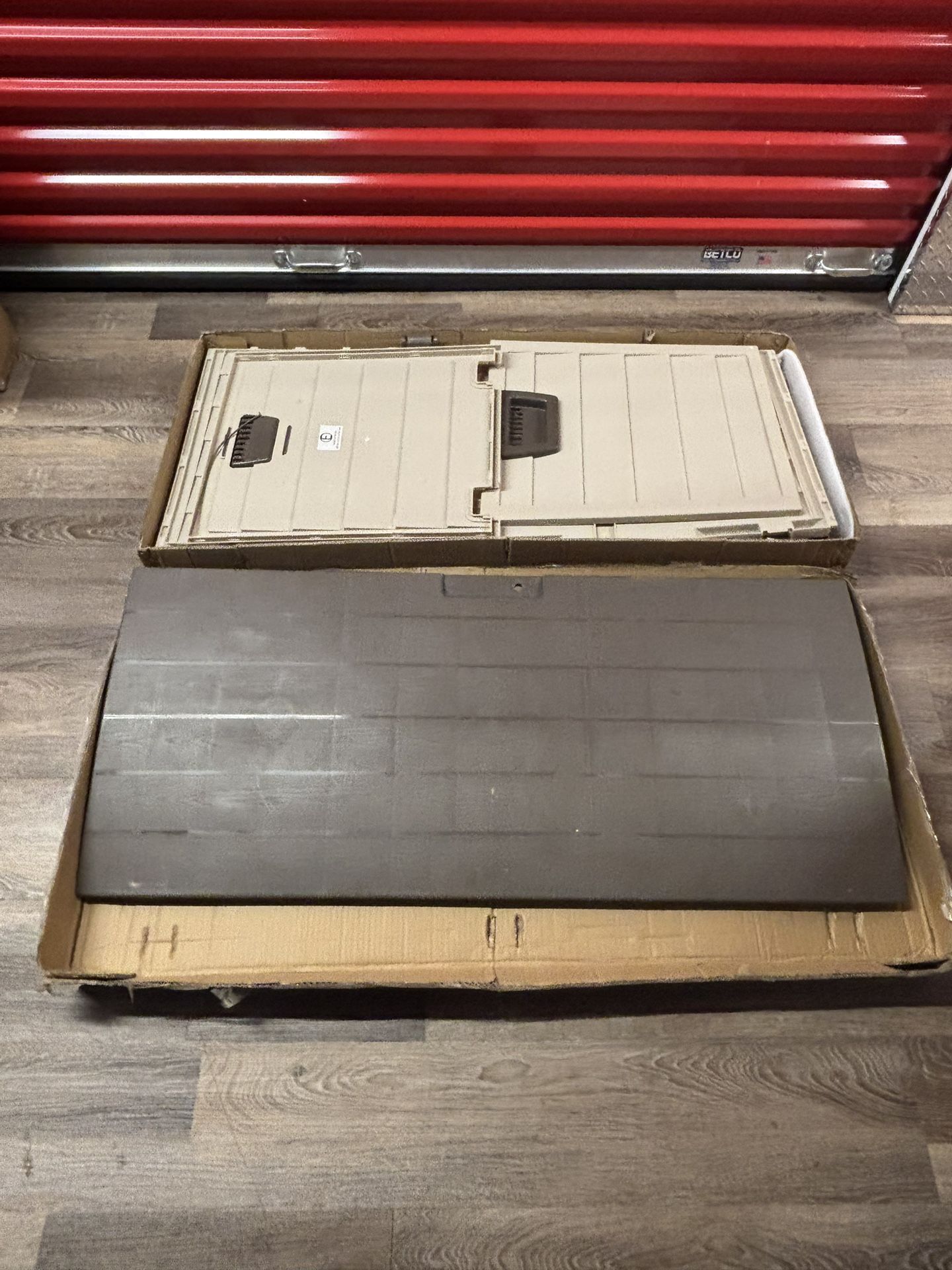 Vingli Outdoor Plastic Storage Box! Brand New!