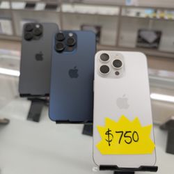 iPhone 15 Pro Max 256gb AT&T Cricket