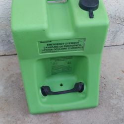 Honeywell Emergency Eyewash