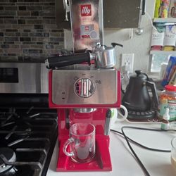 Delonghi Espresso Machine 