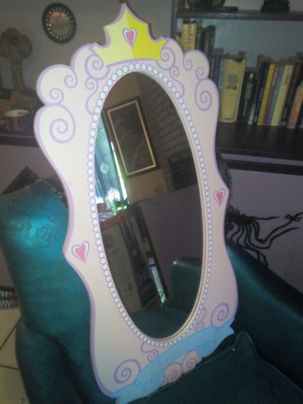 Disney Princess Fairest Of Them All Wall Mirror 3 5 Feet For In Houston Tx Offerup