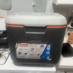 Coleman Medium Size Cooler 