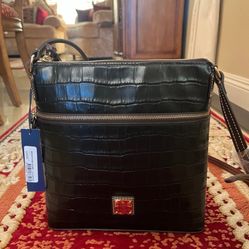 BNWT Dooney and Bourke Black Croco Oakdale Crossbody/Shoulder Bag z