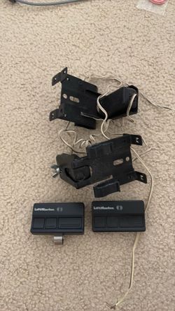 Liftmaster Remotes, Sensors, and Mounting Brackets X2