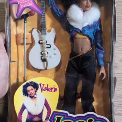 Josie And The Pussycats Doll - Valerie Barbie 2001