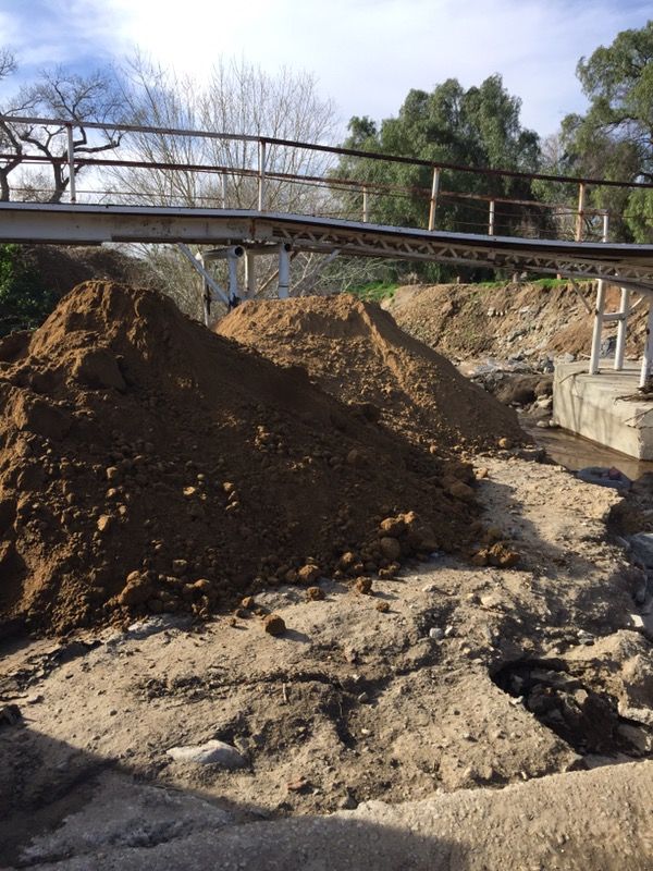 Free dirt 10yards per load min