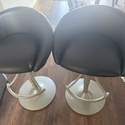 Oxford Adjustable Stool In Silver And Black Vinyl