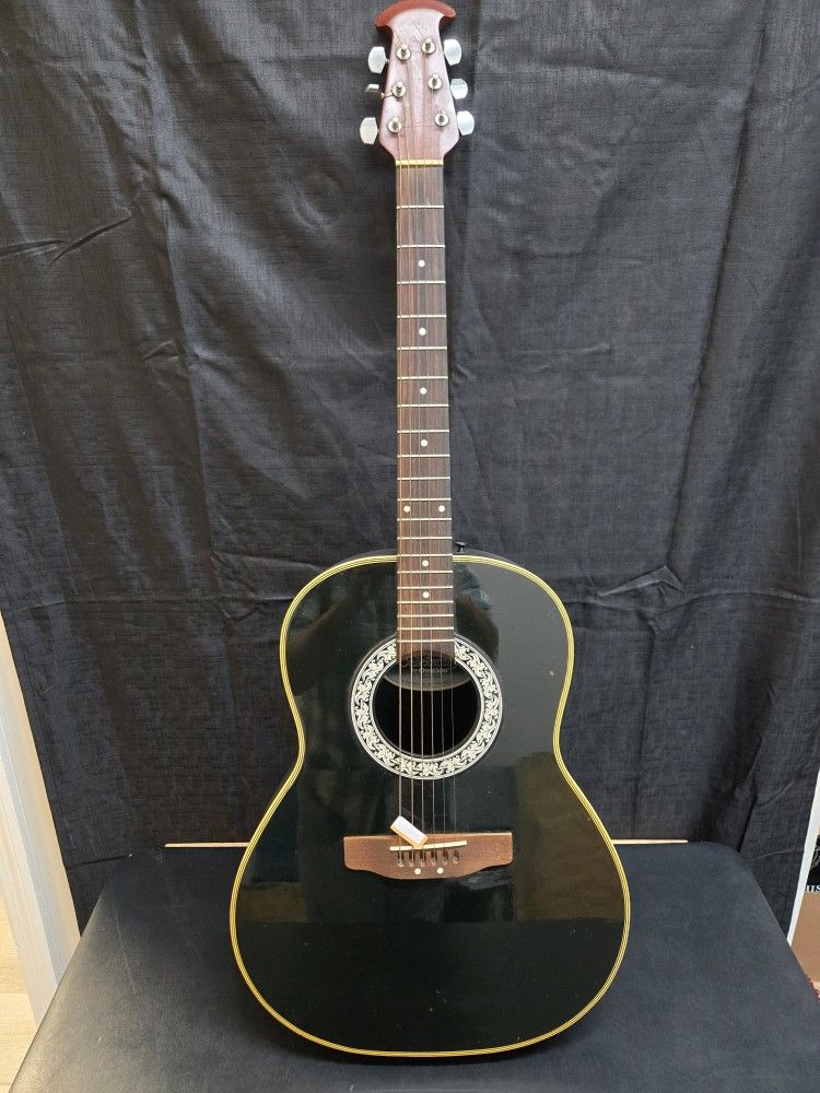 Ovation Celebrity CC11 Acoustic Guitar