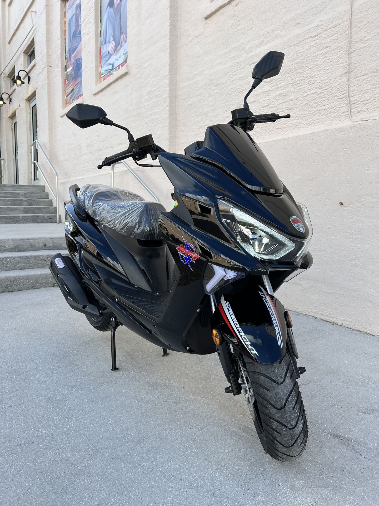 2025 Hi Class 200cc Scooter 0 miles + 65 mph. Take it with Just $50