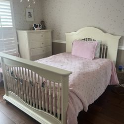 Beautiful Full Size Ivory Cottage Bed Frame – Headboard & Footboard