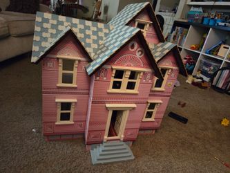 Melissa and Doug Victorian Dollhouse