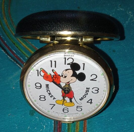 1970'S VINTAGE BRADLEY MICKEY MOUSE TRAVEL ALARM CLOCK "RARE"
