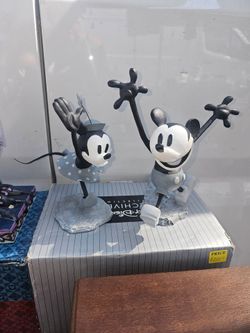 Disney mickey and Minnie get a horse
