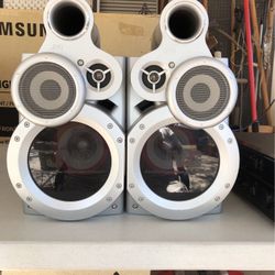 JVC SPEAKERS AND SUBWOOFERS