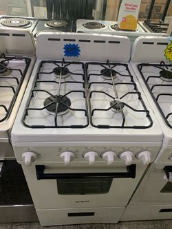 Avanti White Gas Range 20” with Oven- Great For Compact Units!