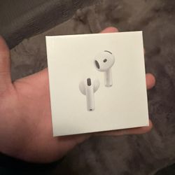 Air Pod 4’s