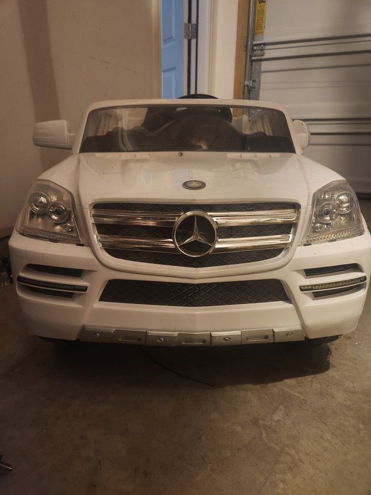 6V Mercedes-Benz GL450