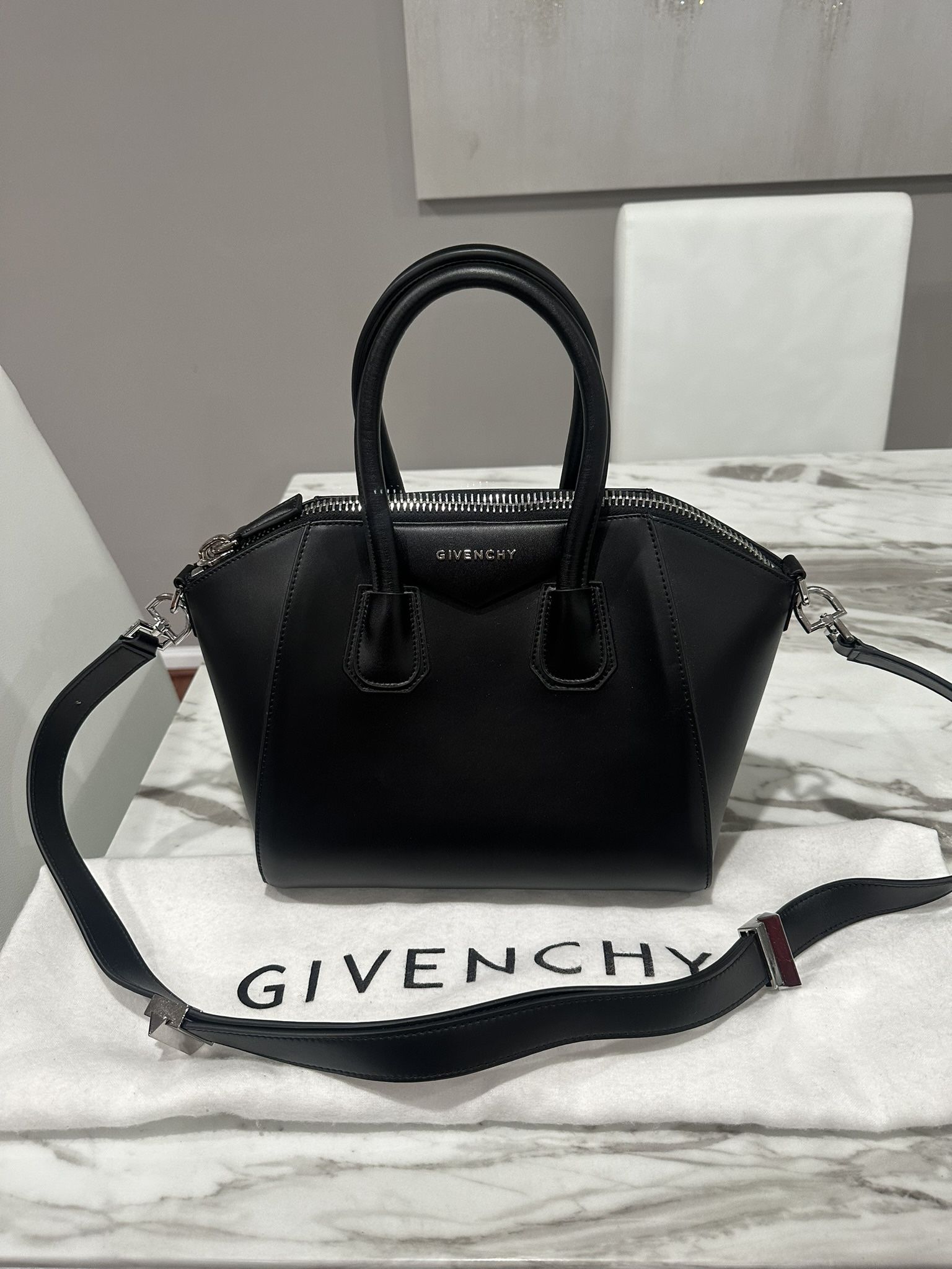 Givenchy Antigona Black 