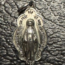 Vintage Creed Sterling Silver Miraculous Mary Medal Pendant 3/8” By 3/4”